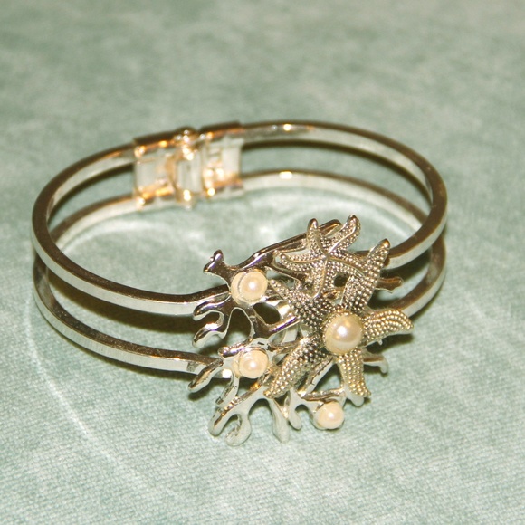 Jewelry - Seashell Bracelet